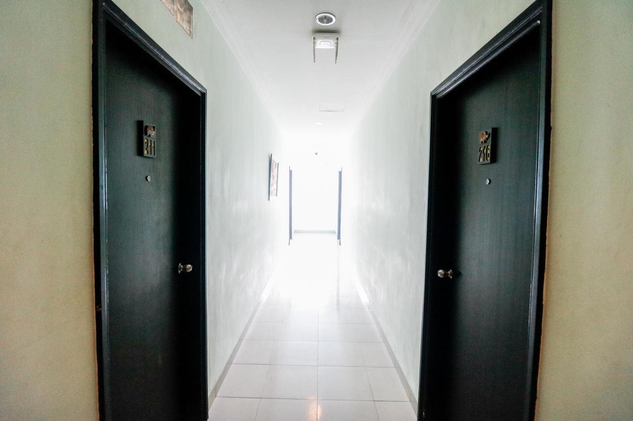 Reddoorz Plus @ Jalan Dr Sutomo プカンバル エクステリア 写真